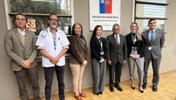 Directora del Servicio de Salud recibió al nuevo director del Hospital de Arica Directora del Servicio de Salud recibió al nuevo director del Hospital de Arica