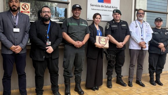 GendarmerÃa reconoce al Servicio de Salud por su apoyo en el control de sustancias ilÃcitas GendarmerÃa reconoce al Servicio de Salud por su apoyo en el control de sustancias ilÃcitas