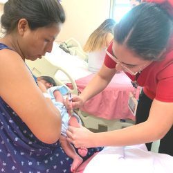 Recién nacidos y lactantes de Arica y Parinacota ya acceden al medicamento para prevenir la neumonía por virus sincicial